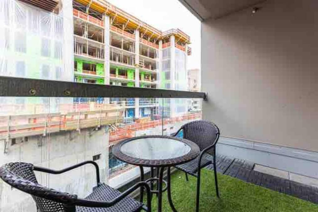 Beautiful Apartment Downtown, Mins To Rogers Arena, Stadium, Restaurants, Shops Ванкувер Экстерьер фото